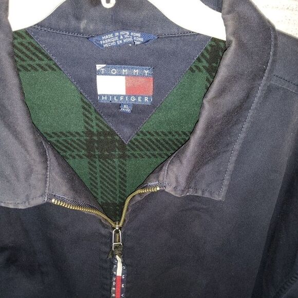 Vintage Men's Tommy Hilfiger Windbreaker - Picture 3 of 12